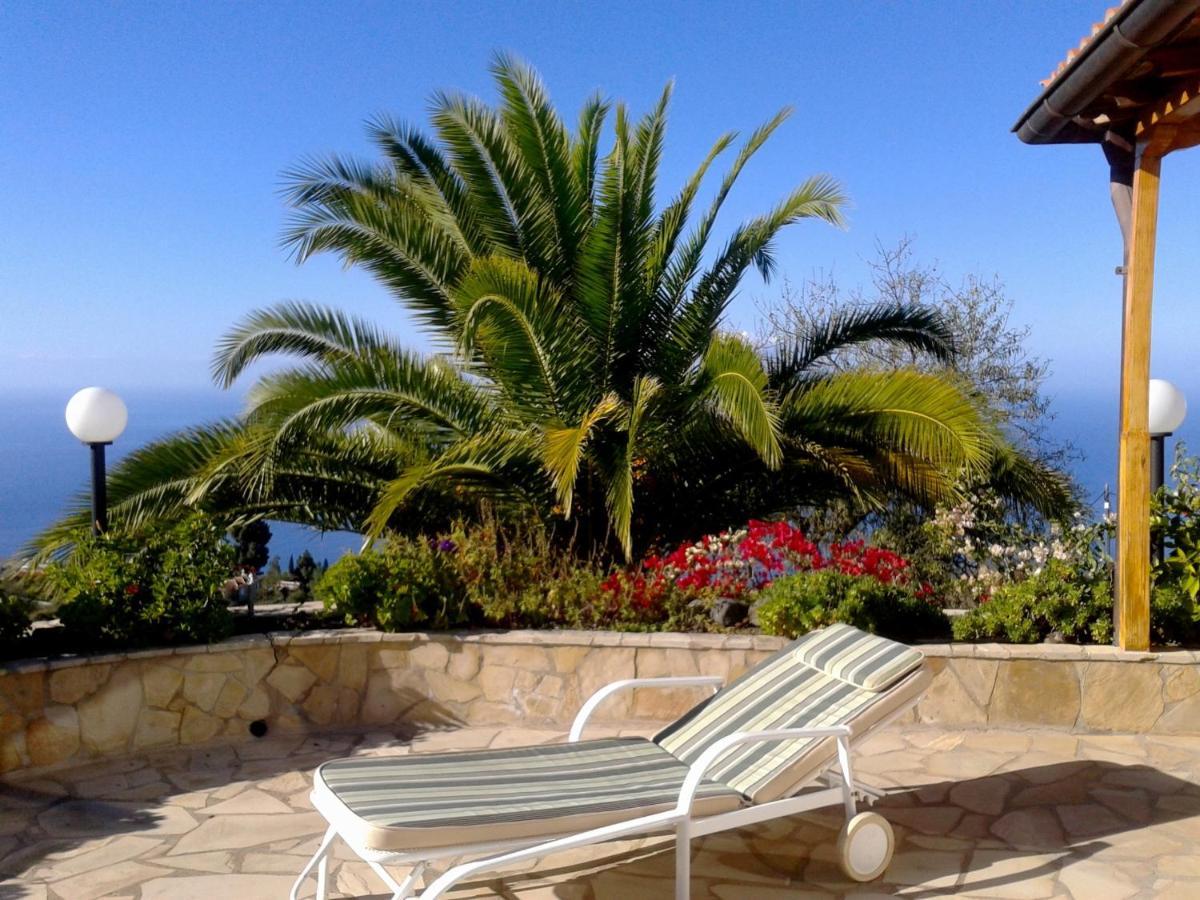 Ferienvilla Finca Tijarafe mit beheiztem Pool Exterior foto